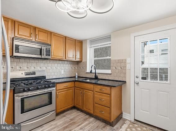 2844 Almond Street photo 8