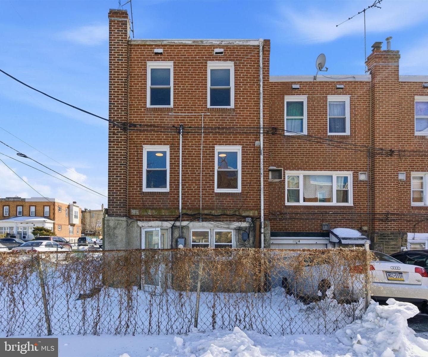 6266 Marsden Street photo 27