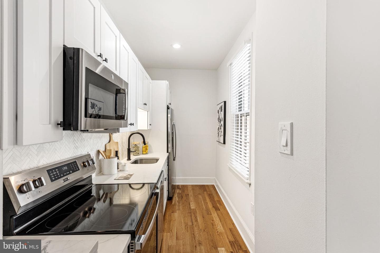 306 S 10th Street #b photo 6