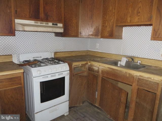 2811 N Hancock Street photo 6
