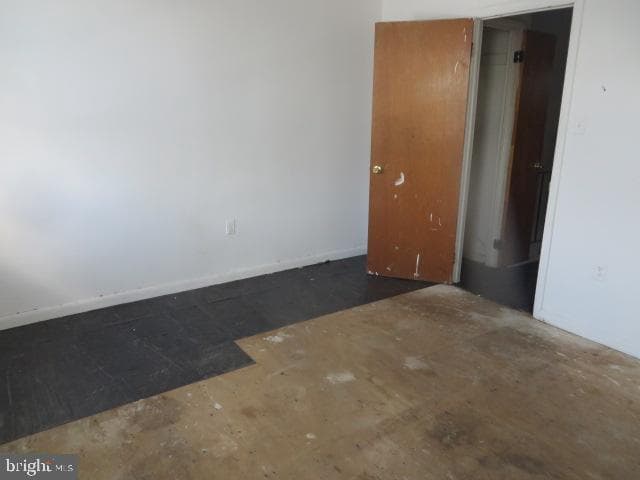 2811 N Hancock Street photo 8