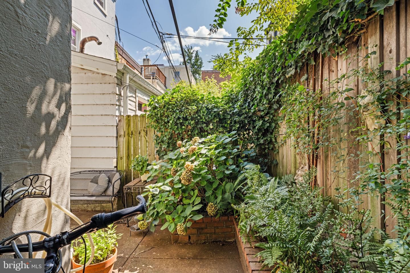 2410 Panama Street photo 21