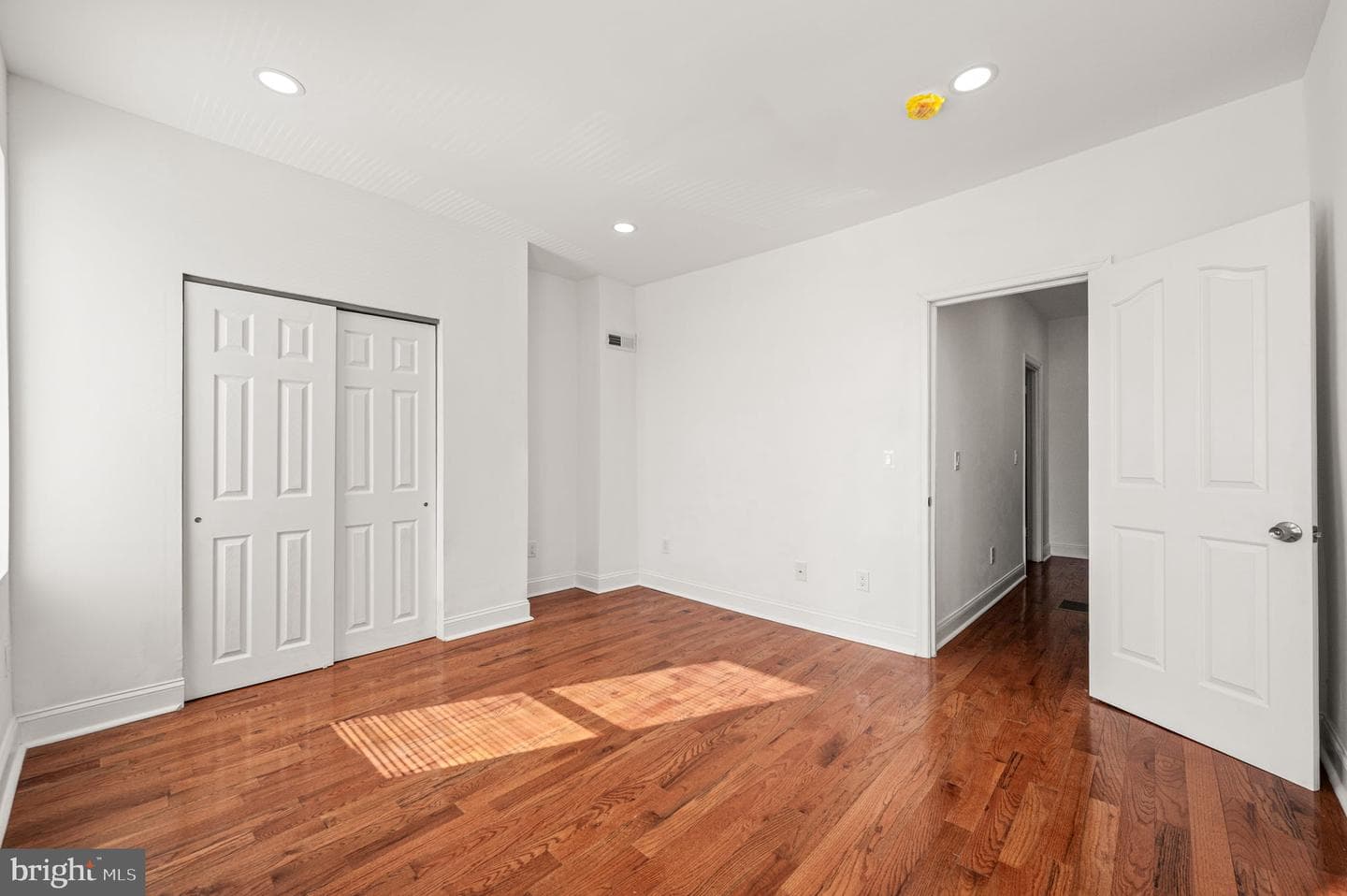 5839 Race Street photo 14
