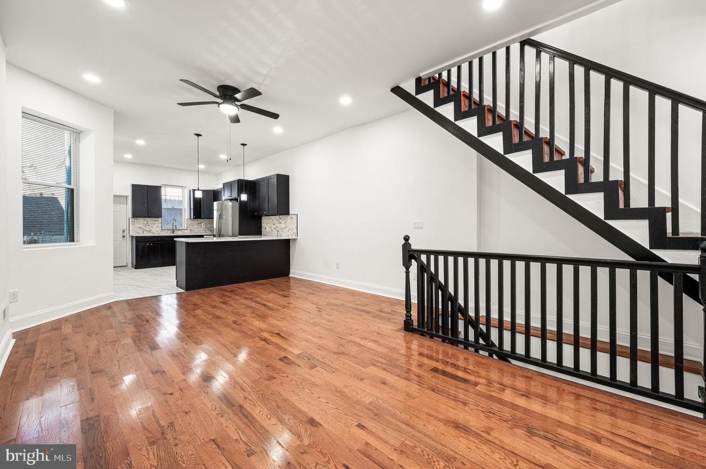 5839 Race Street photo 7