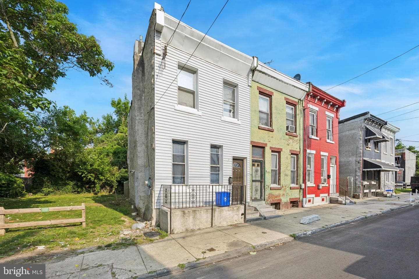2416 N Carlisle Street photo 4