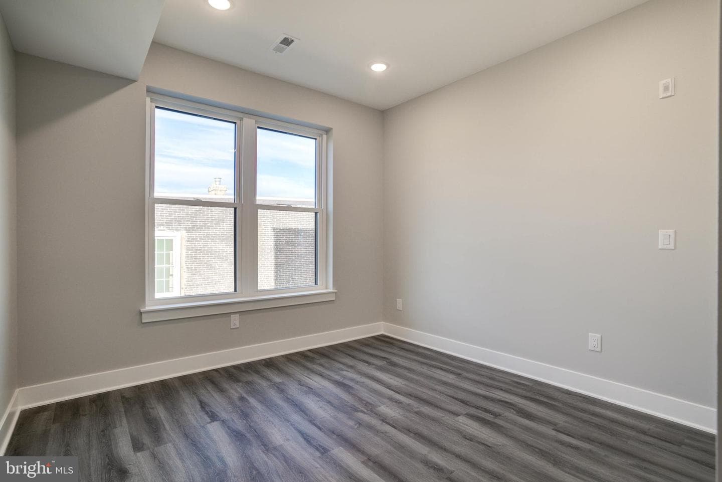 5005 Walnut St photo 33