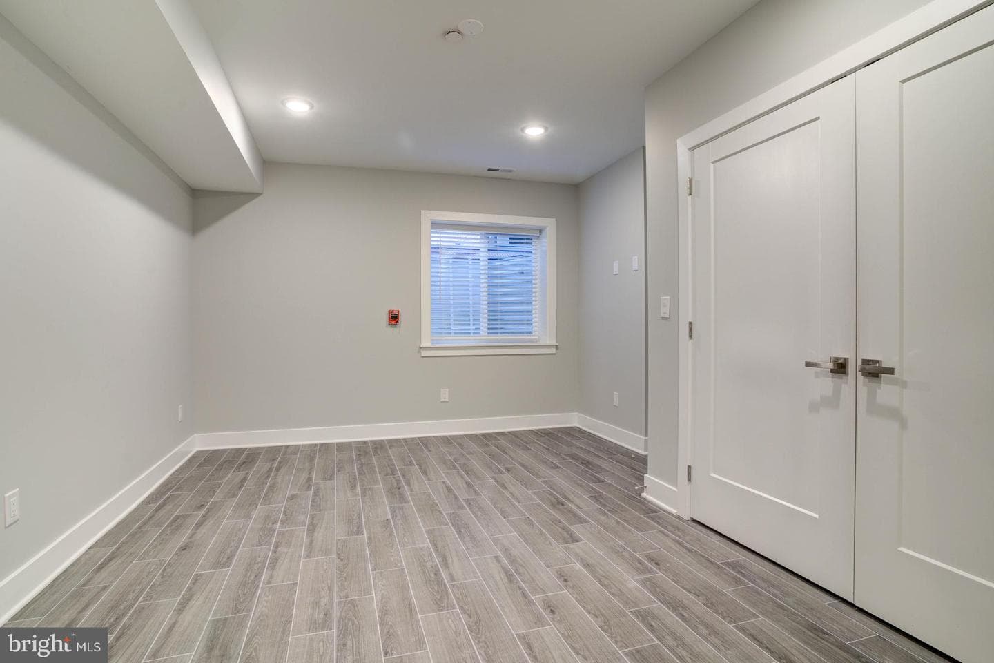 5005 Walnut St photo 8