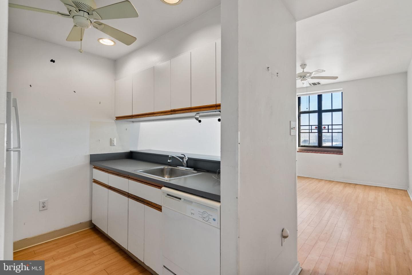 1601 Spring Garden Street #410 photo 3