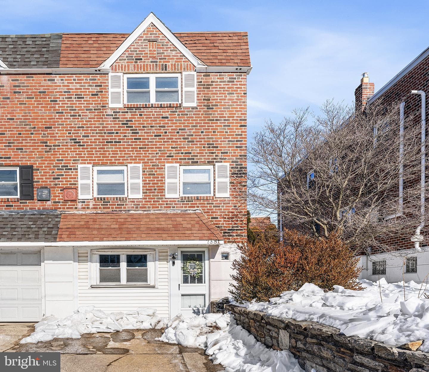7381 Valley Avenue photo 1