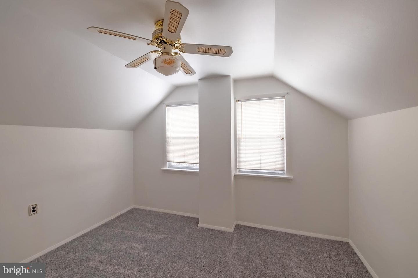 915 Borbeck Avenue photo 25