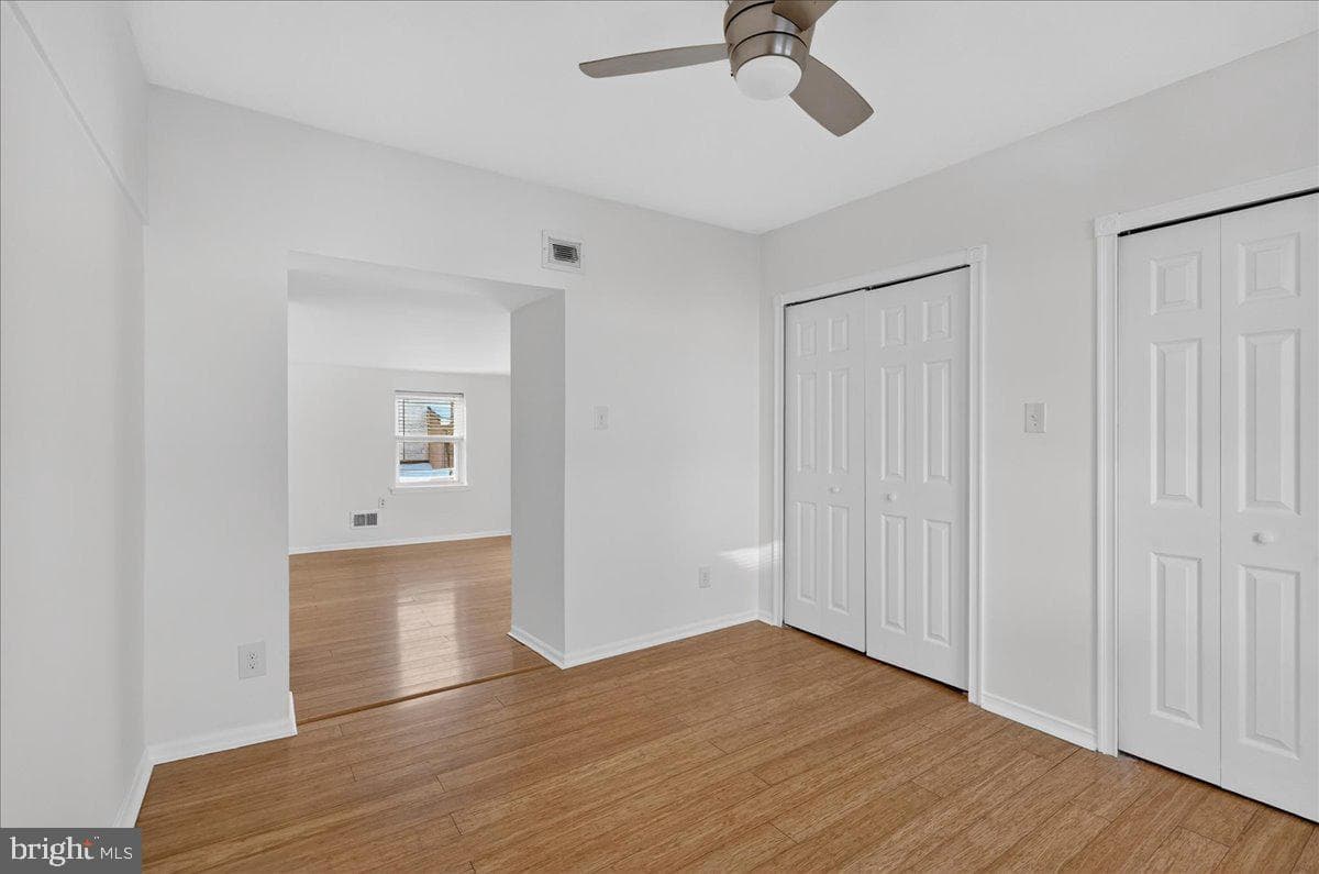 409 E George Street photo 29