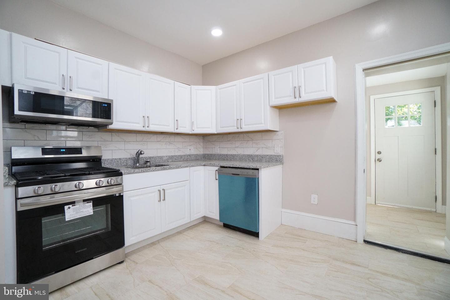 6038 Sansom Street photo 11