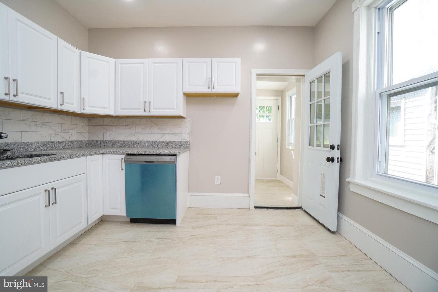 6038 Sansom Street photo 12