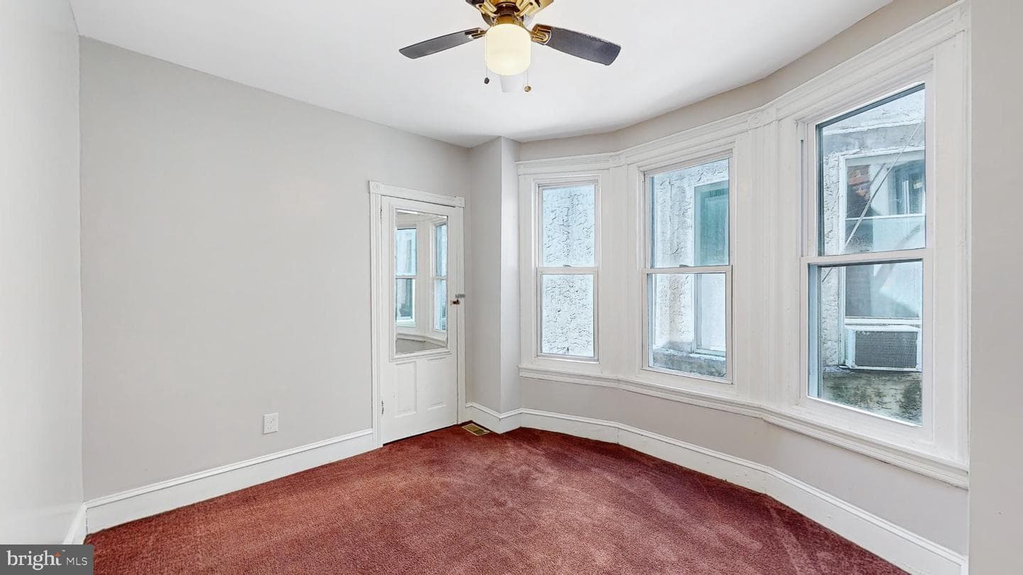 6038 Sansom Street photo 14