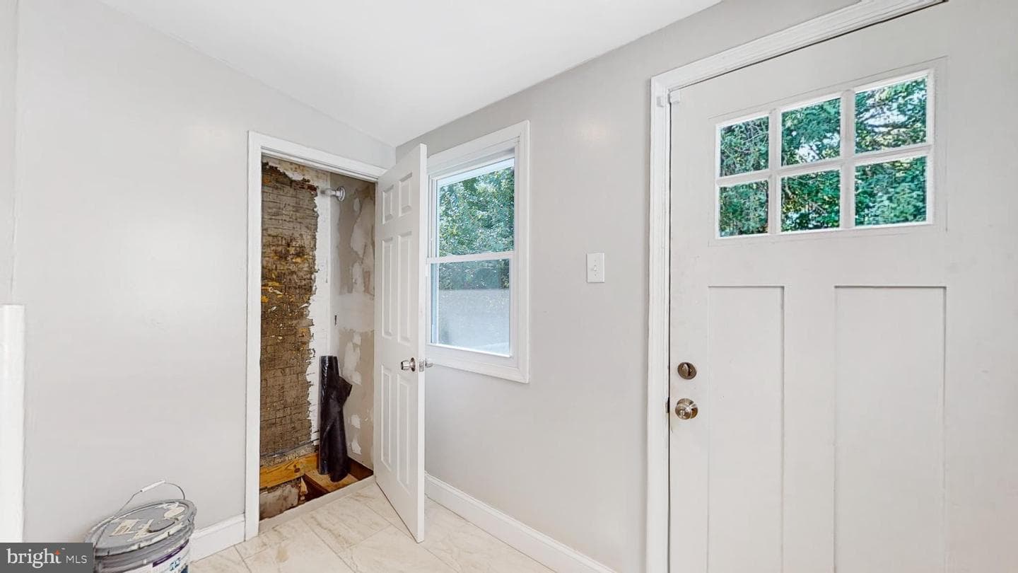6038 Sansom Street photo 17