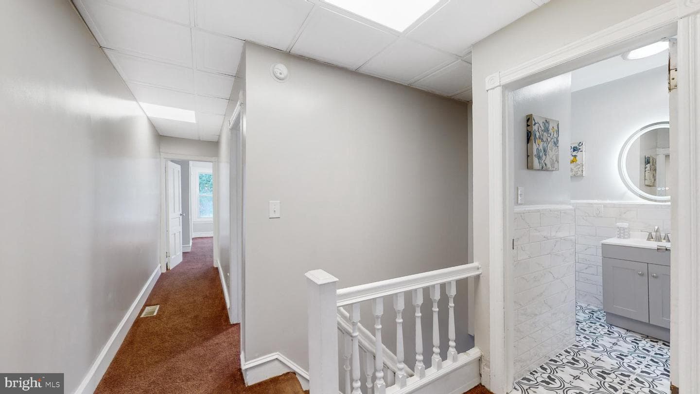6038 Sansom Street photo 18