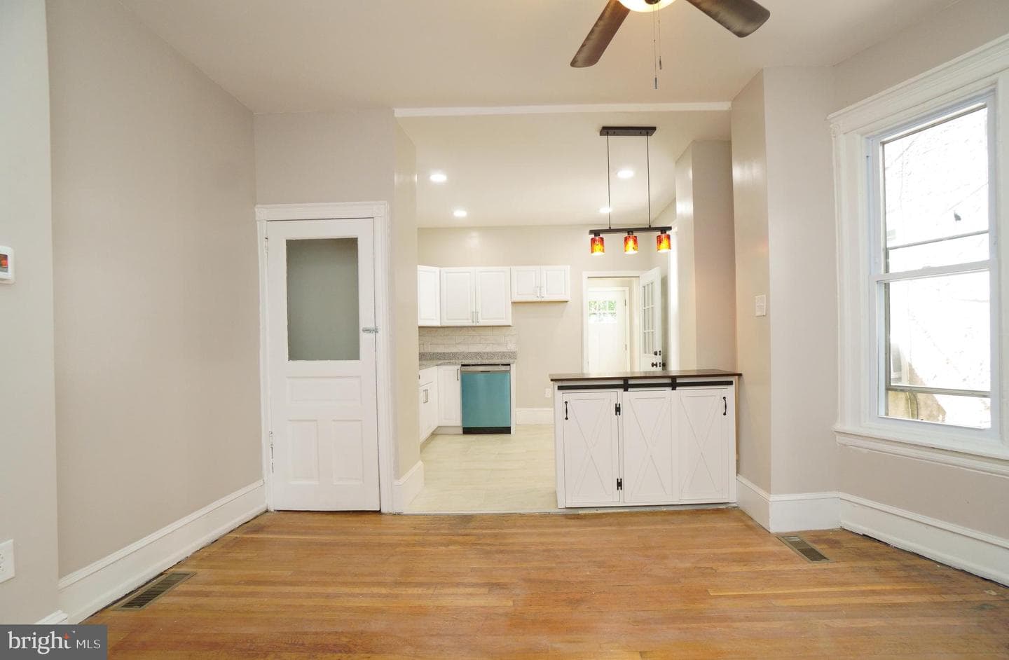 6038 Sansom Street photo 25