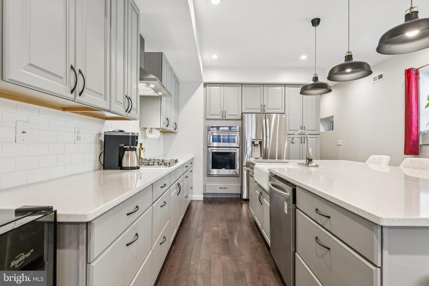 722 Dickinson Street photo 10