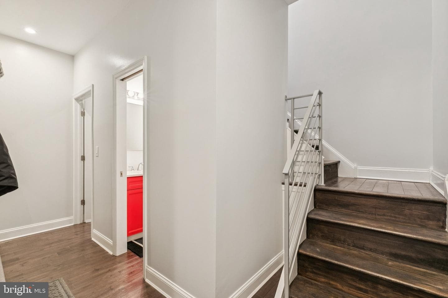 722 Dickinson Street photo 17
