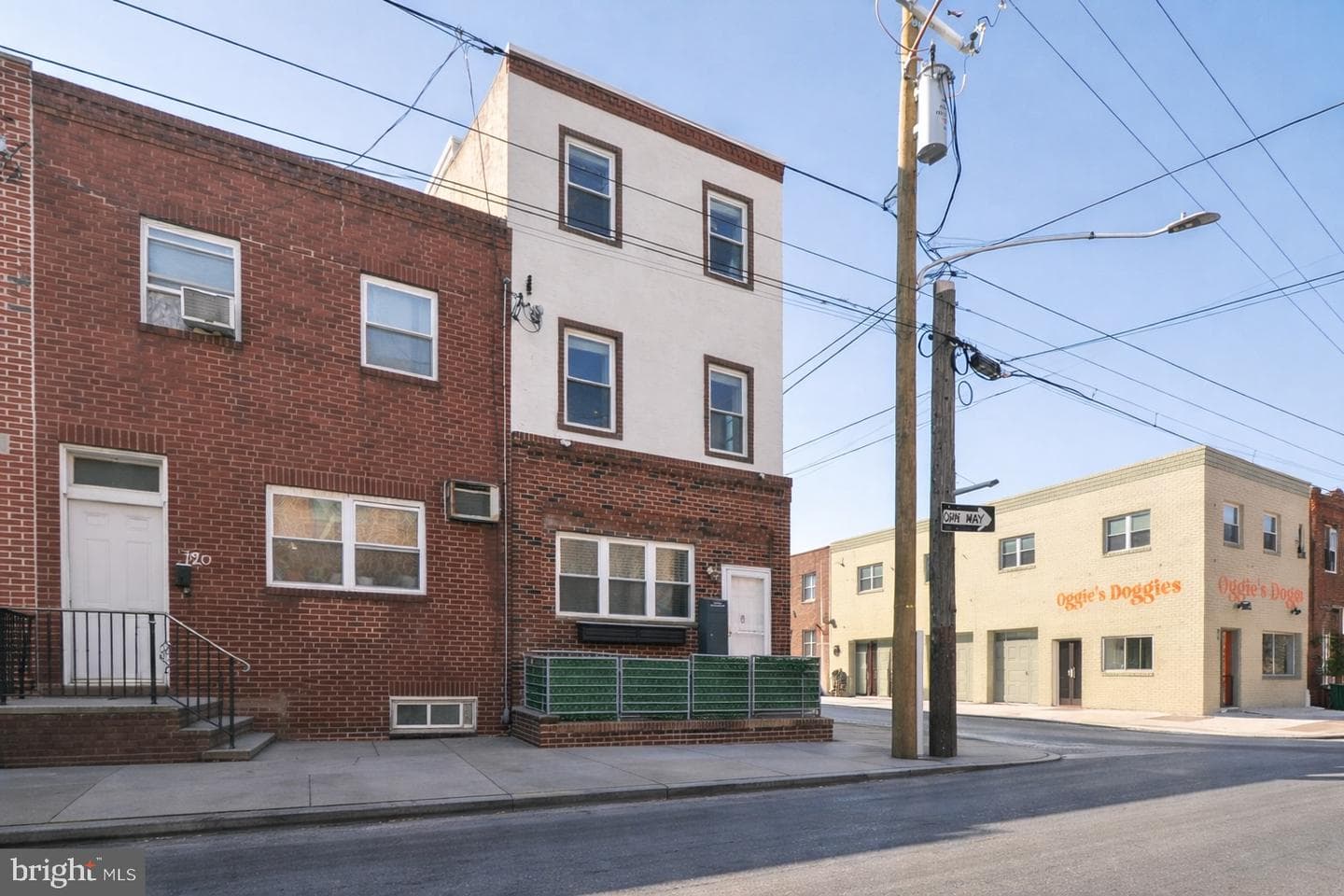 722 Dickinson Street photo 2
