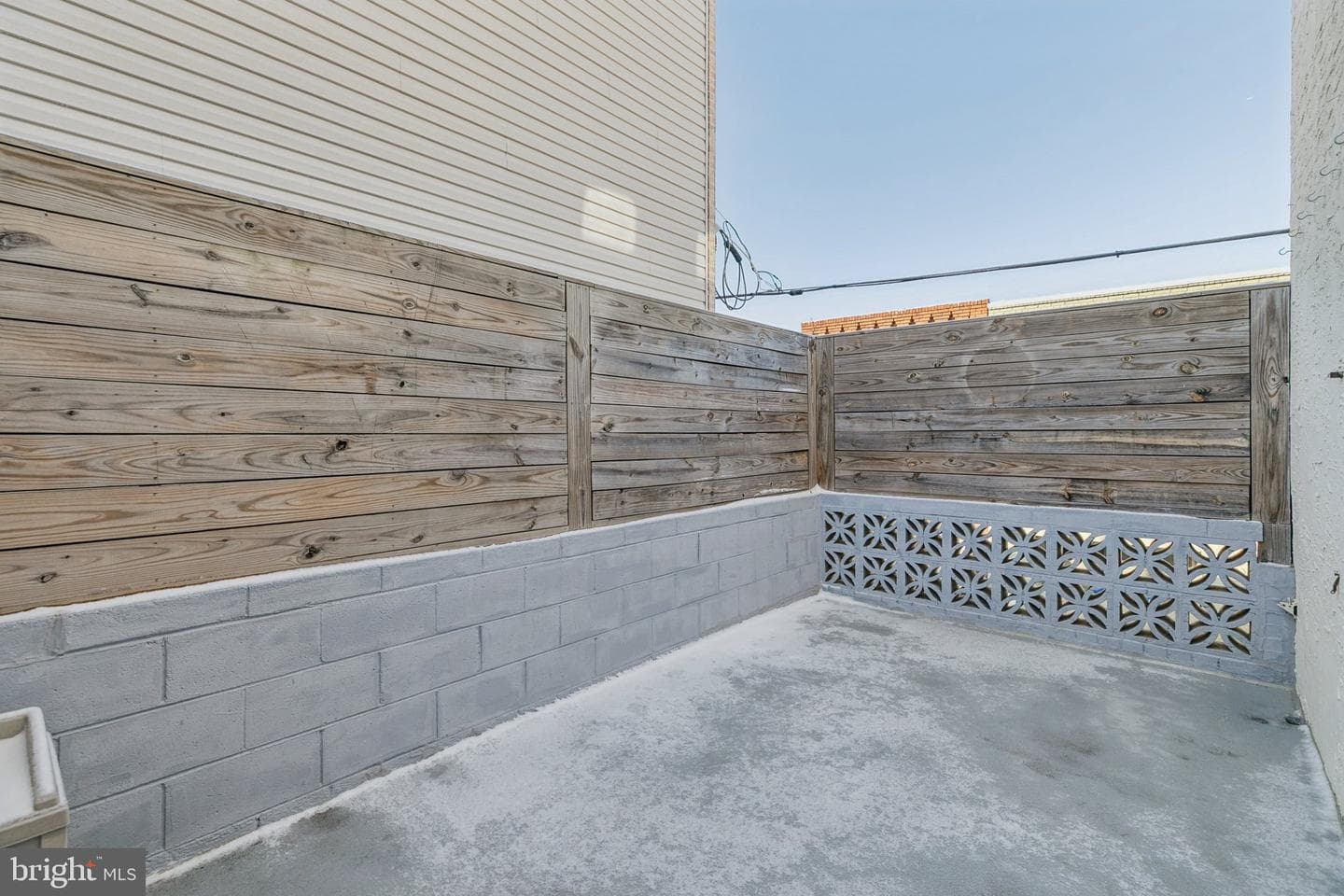 722 Dickinson Street photo 27