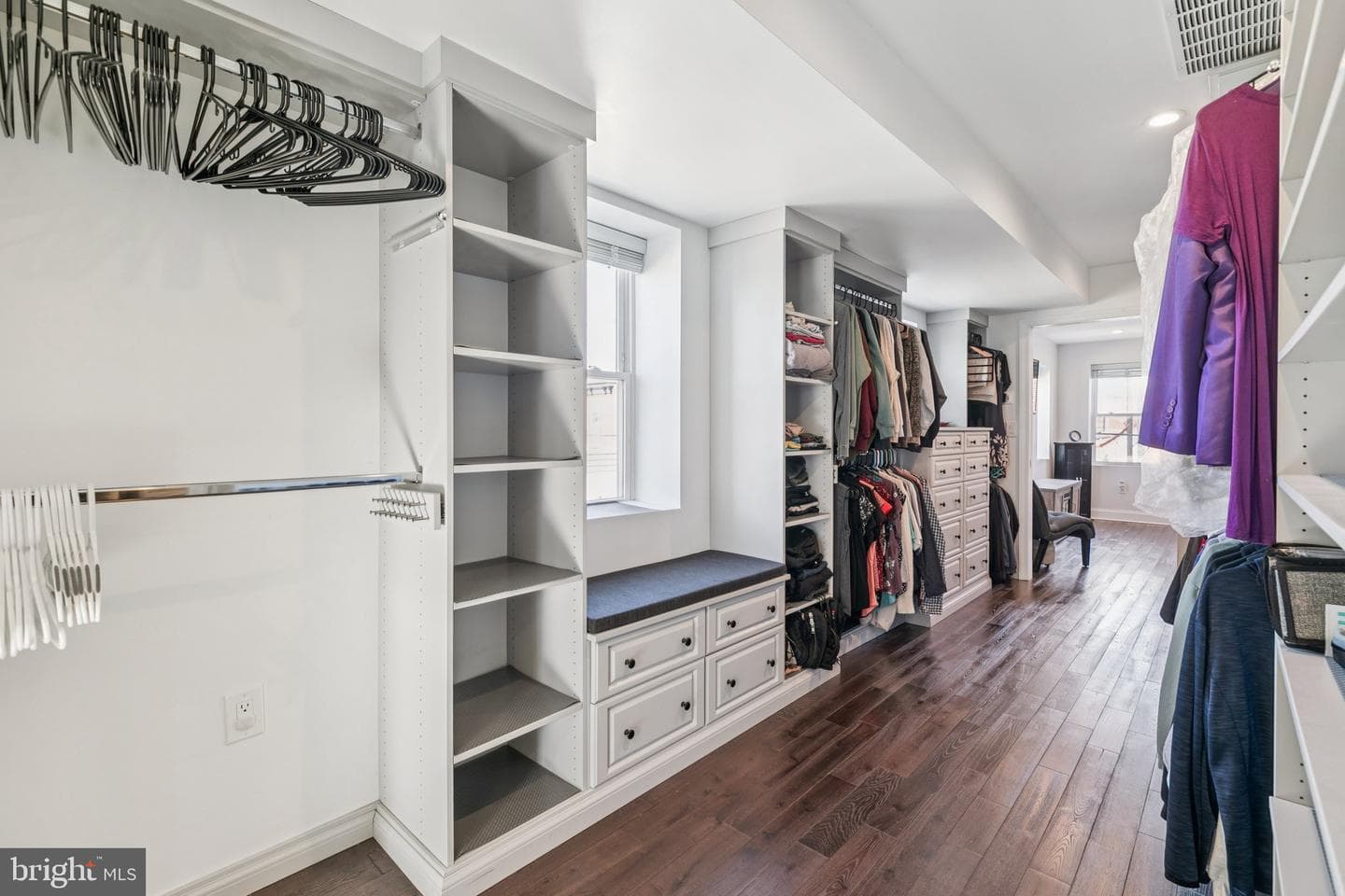 722 Dickinson Street photo 34