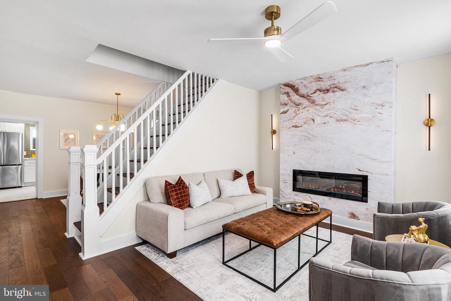 2542 Jasper Street photo 2