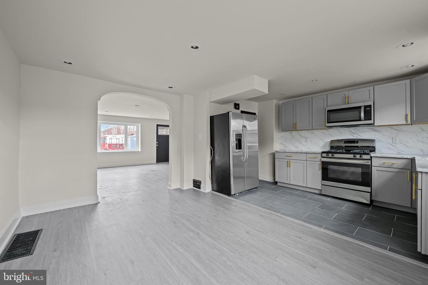 1505 Beverly Road photo 3