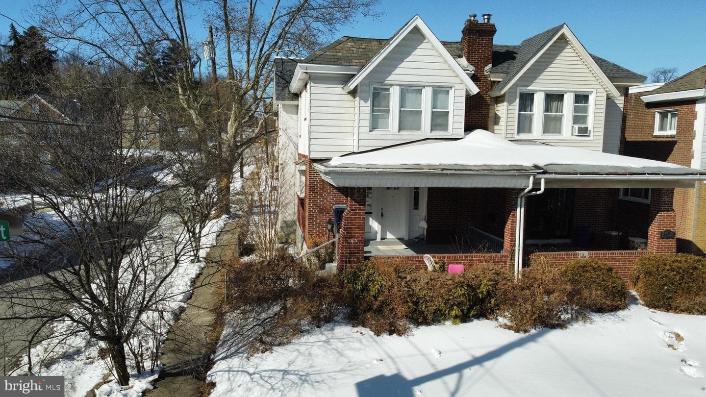 1101 E Rittenhouse Street photo 2