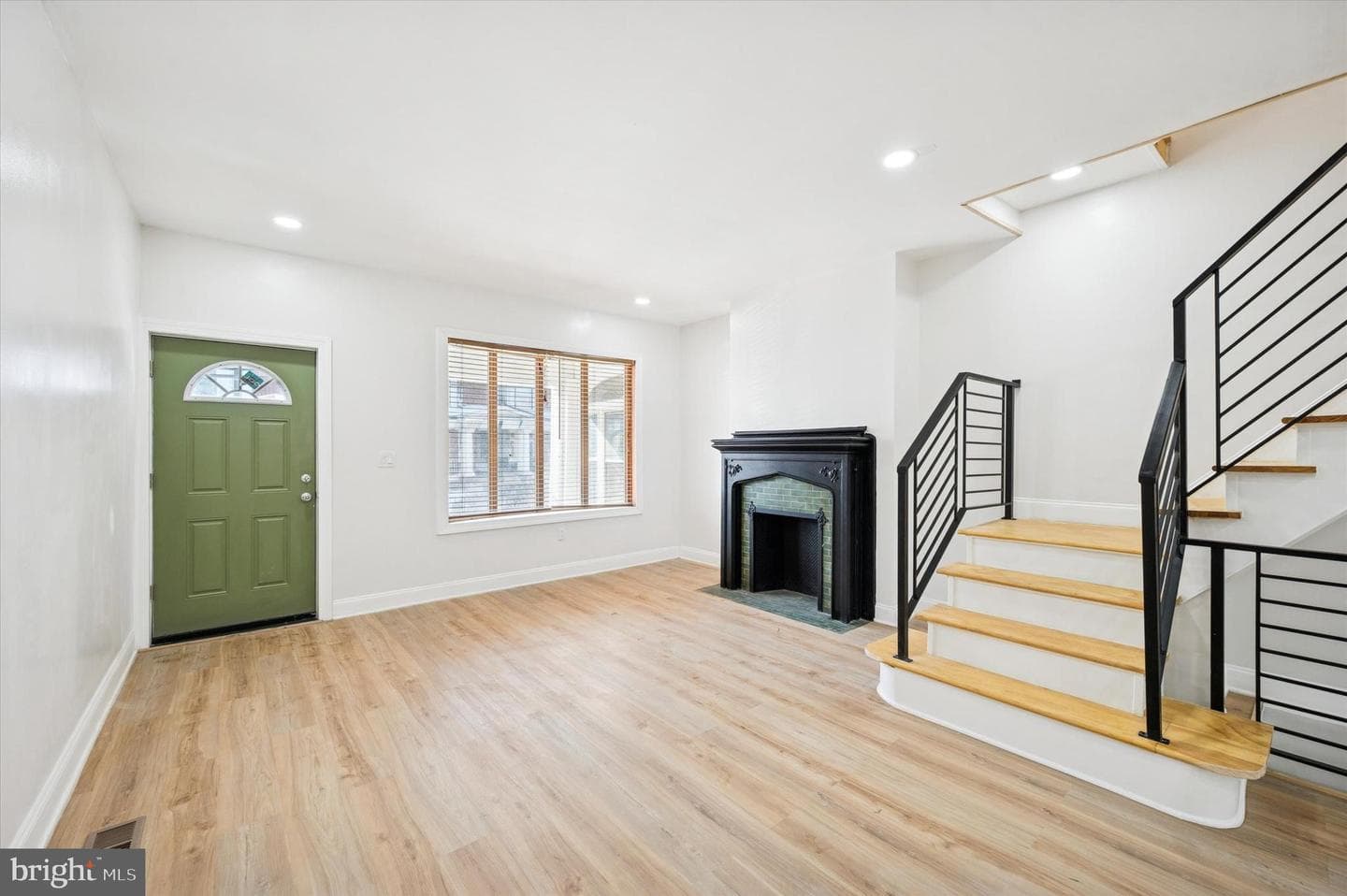 5831 Washington Avenue, Philadelphia