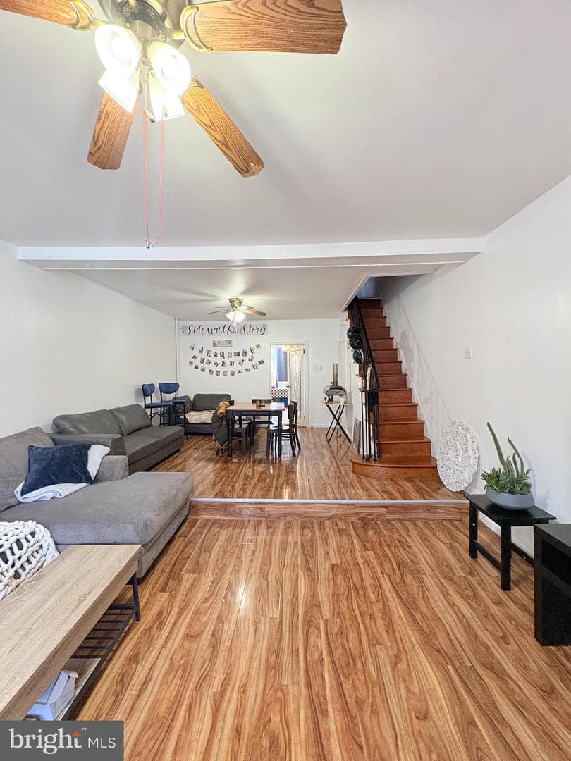 2033 S 9th Street, Philadelphia