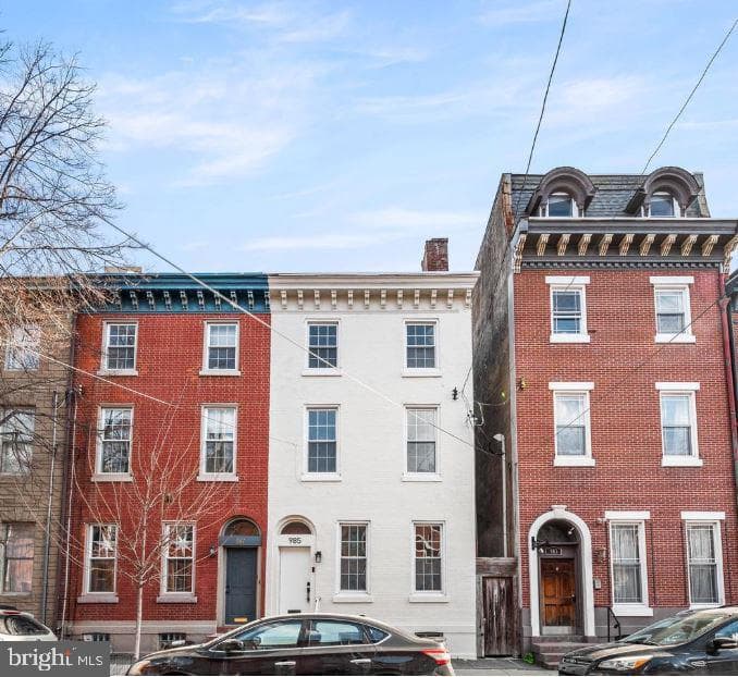 985 N 5th Street