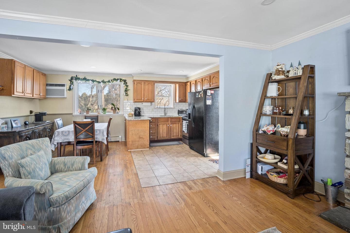 1439 Shelmire Avenue photo 3