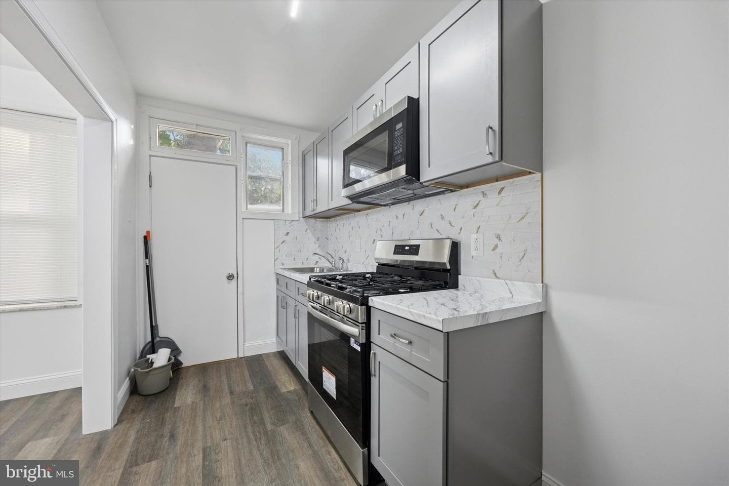 2515 S 68th Street photo 4