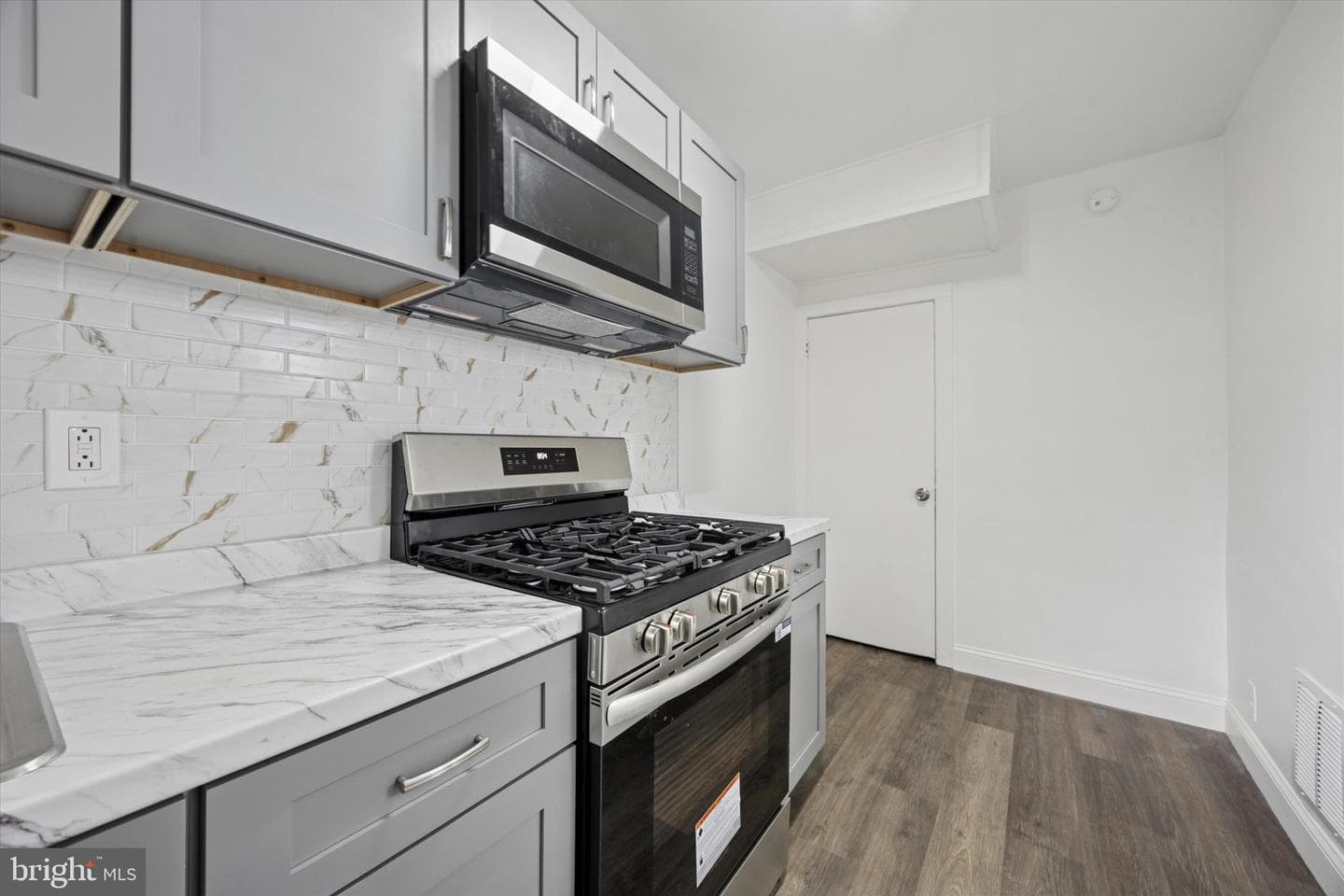 2515 S 68th Street photo 5