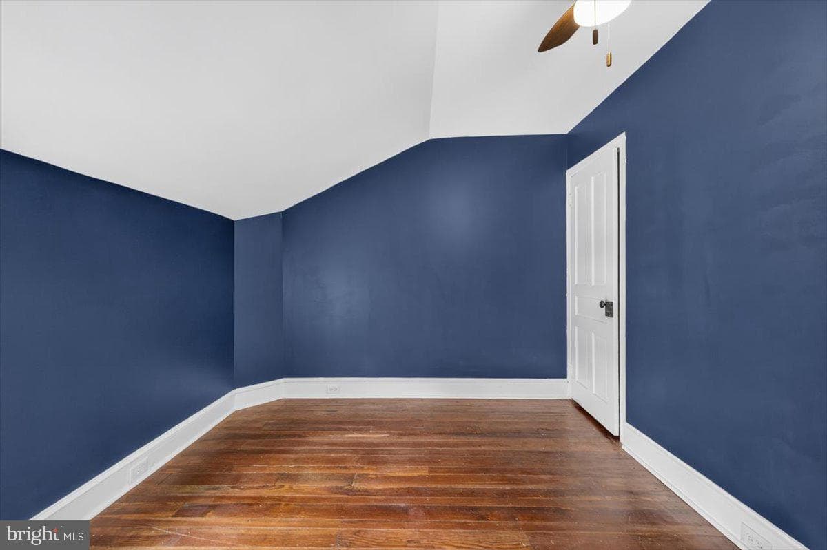 444 Lemonte Street photo 25