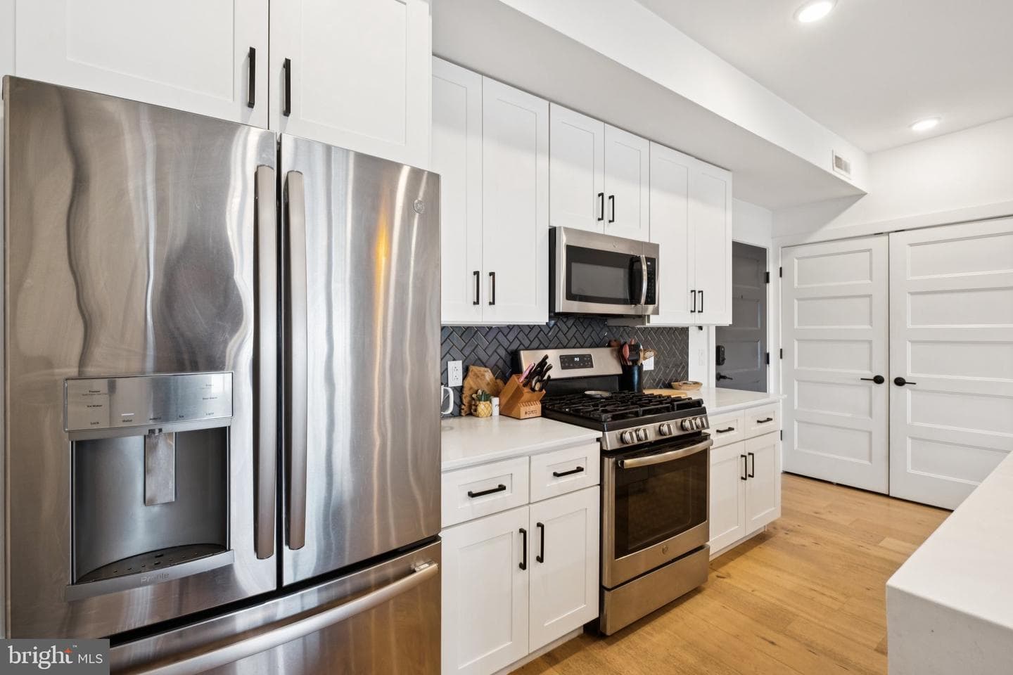 1232 N Front Street #4b photo 5
