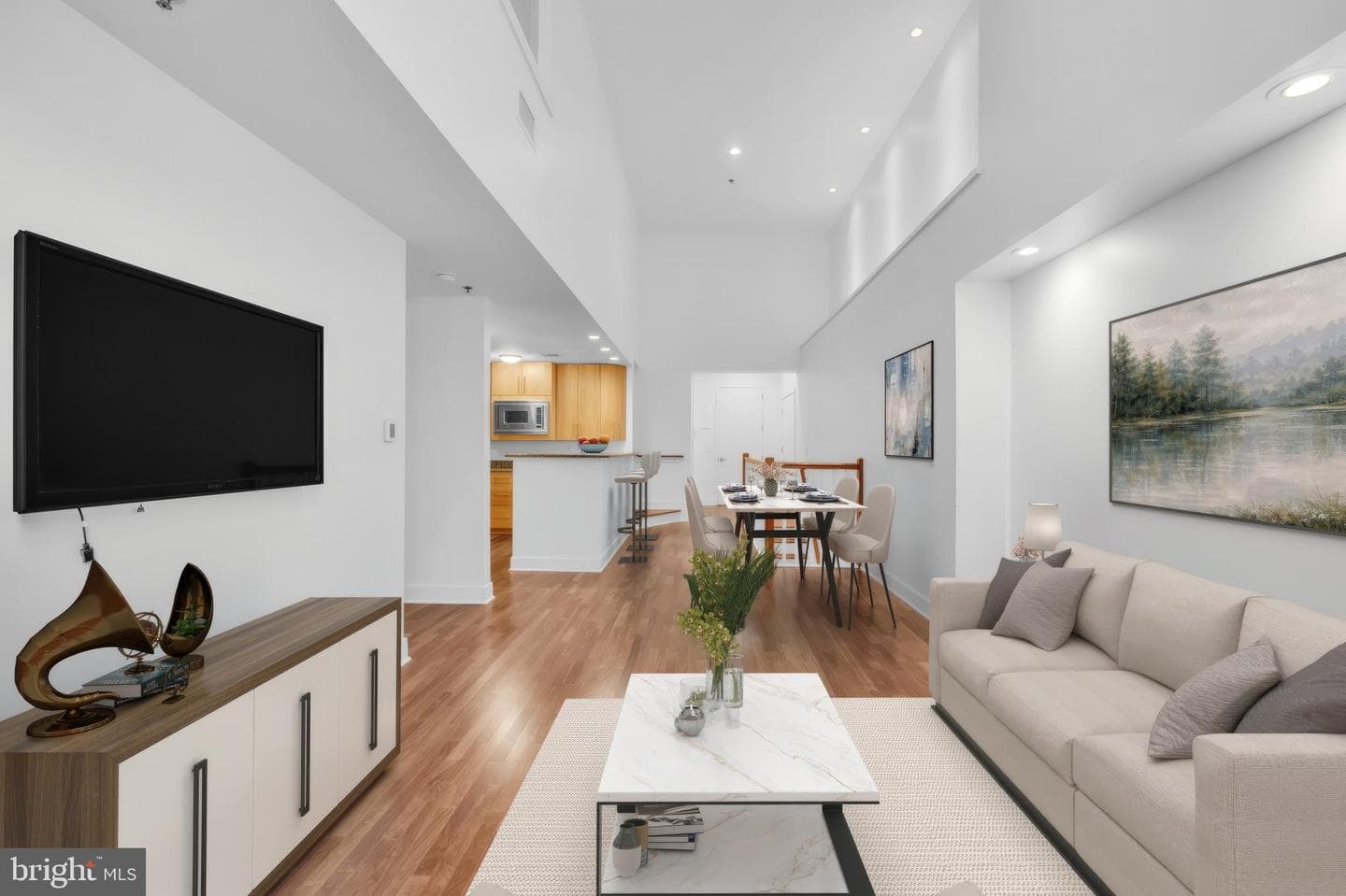 300 N 3rd Street #102, Philadelphia