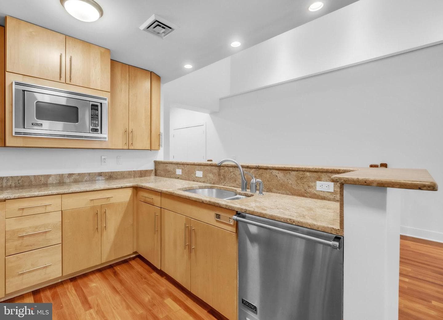 300 N 3rd Street #102 photo 4