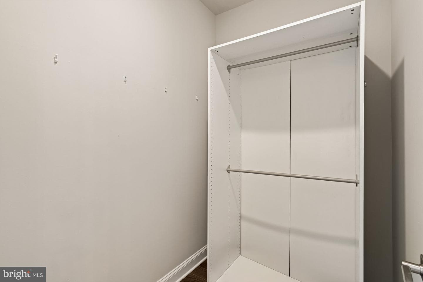 2051 Fernon Street photo 32