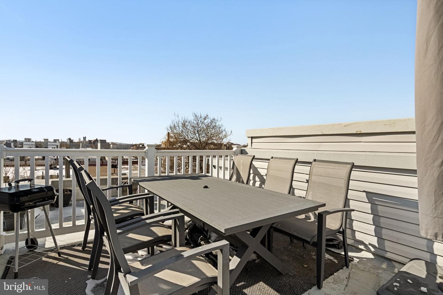 2051 Fernon Street photo 45