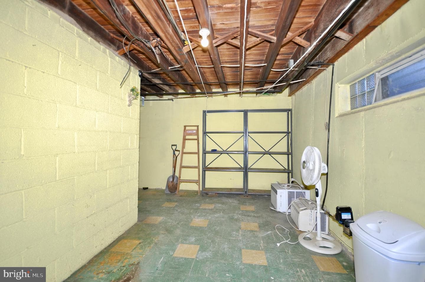 5343 Gillespie Street photo 23