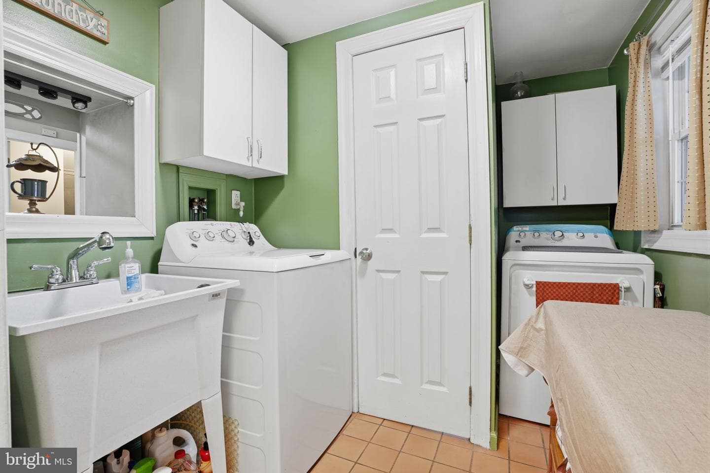 4135 Rhawn Street photo 12