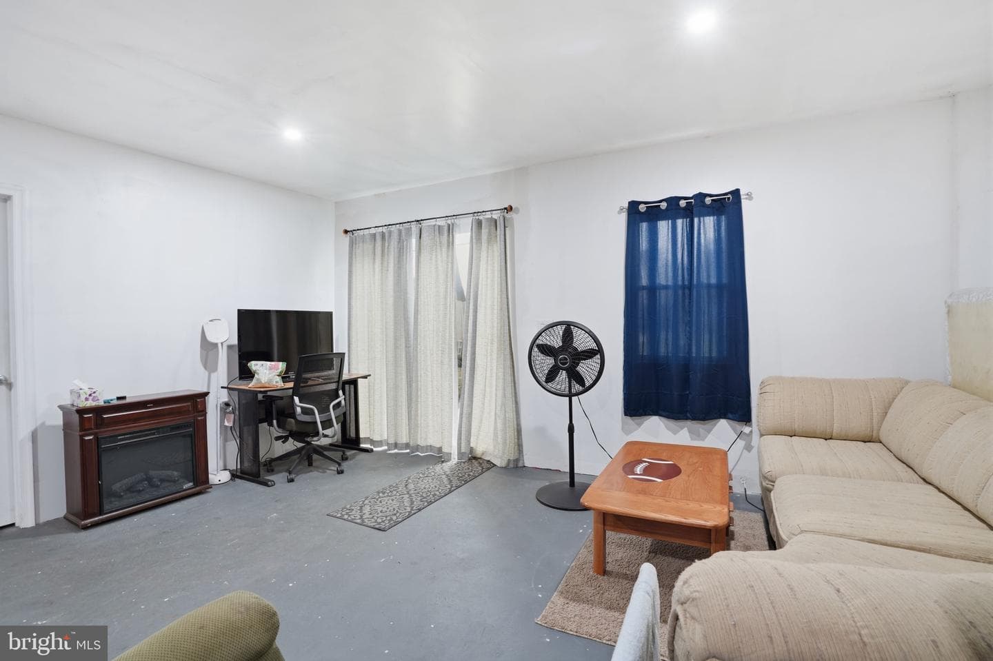 4135 Rhawn Street photo 24