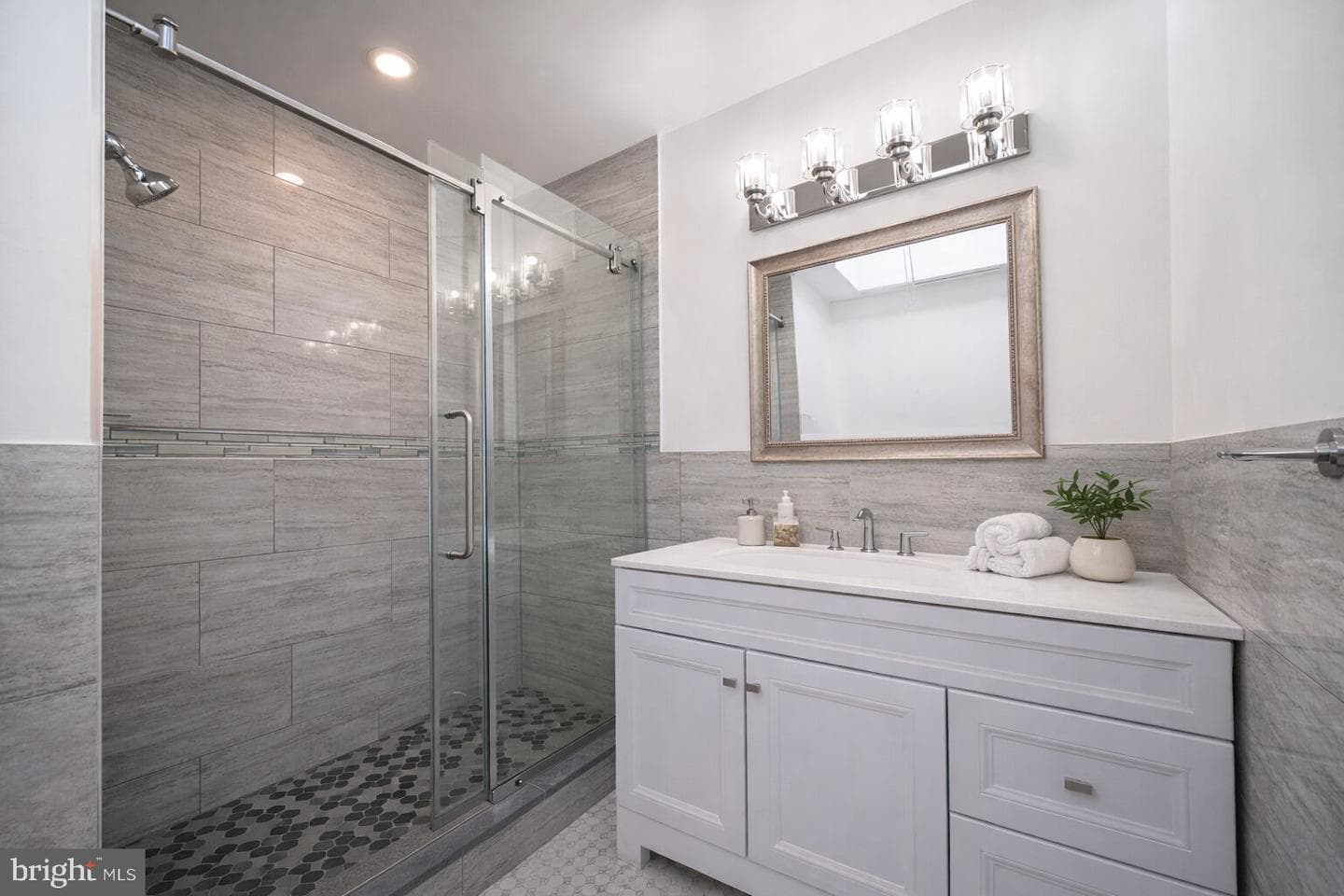 3108 Cottman Avenue photo 11