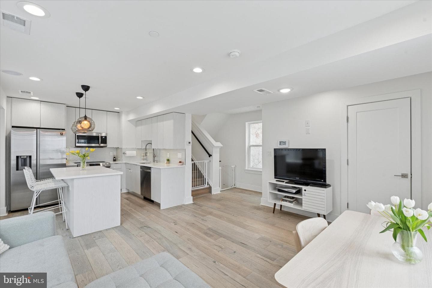 1325 N 17th Street #a photo 4