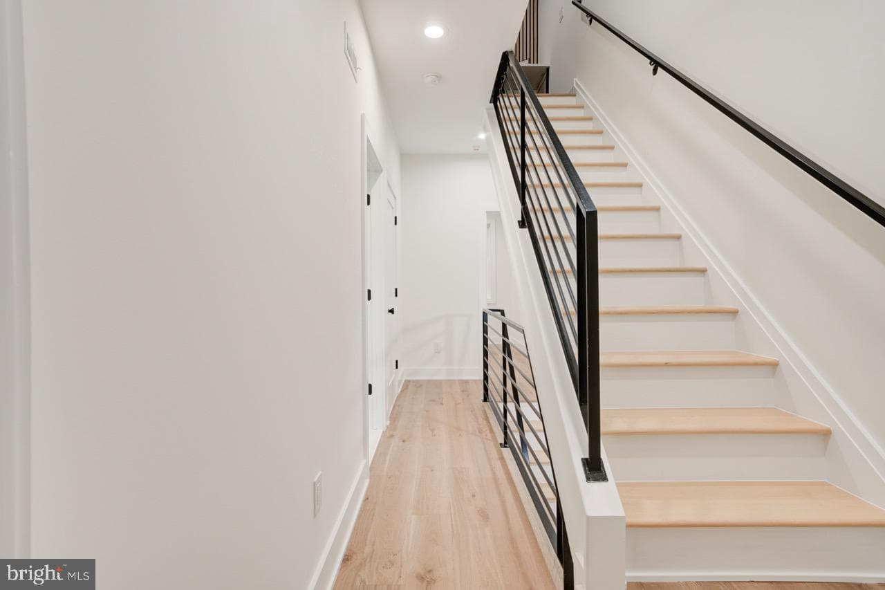 2622 E Harold Street photo 30