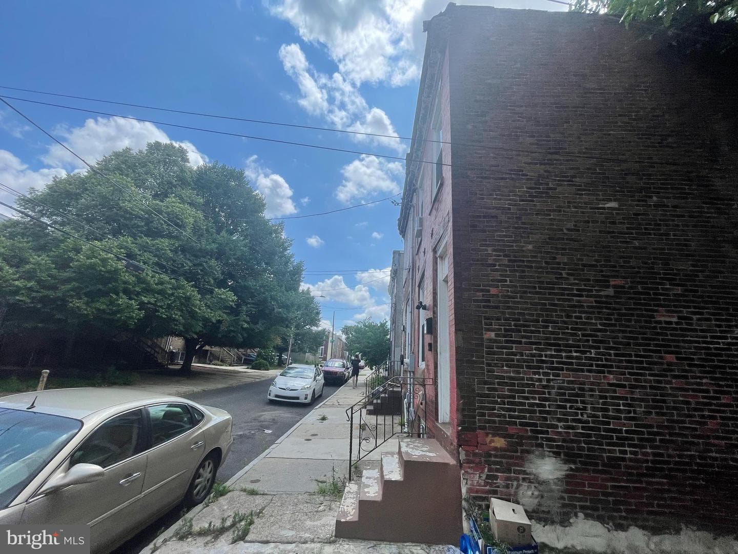 1866 N Uber Street photo 5