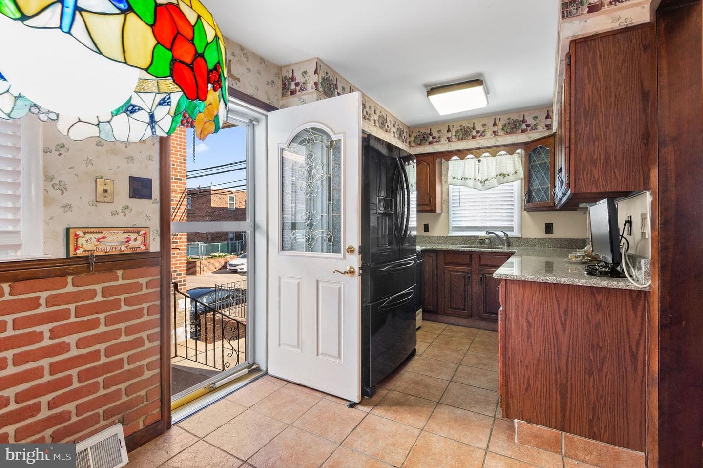1713 Faunce Street photo 3
