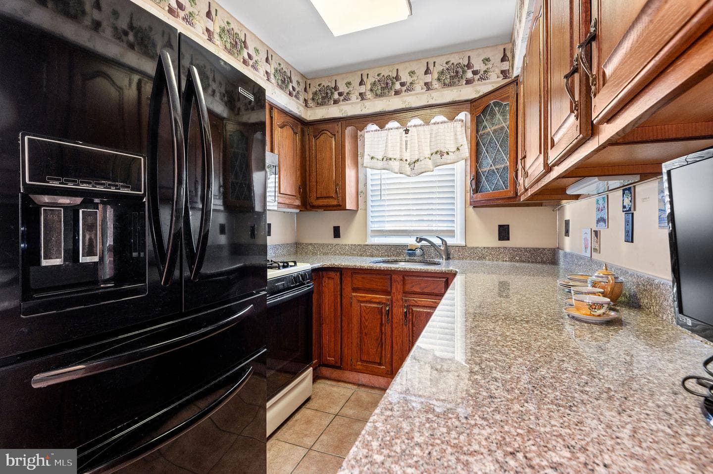 1713 Faunce Street photo 5